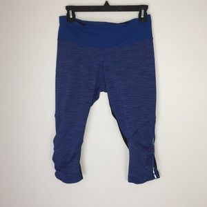 LULULEMON size 8 cropped pants